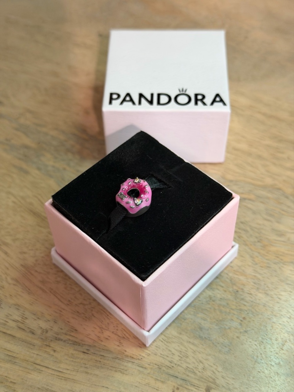 Pandora  Sparkling Sprinkled Donut Charm - Picture 4 of 9